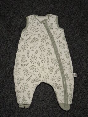 OOFOS Cream and Sage Green Botanical Sleep Sack